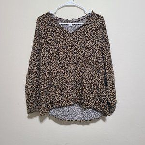 Old Navy Leopard Print Long Sleeve Top Size L Tan